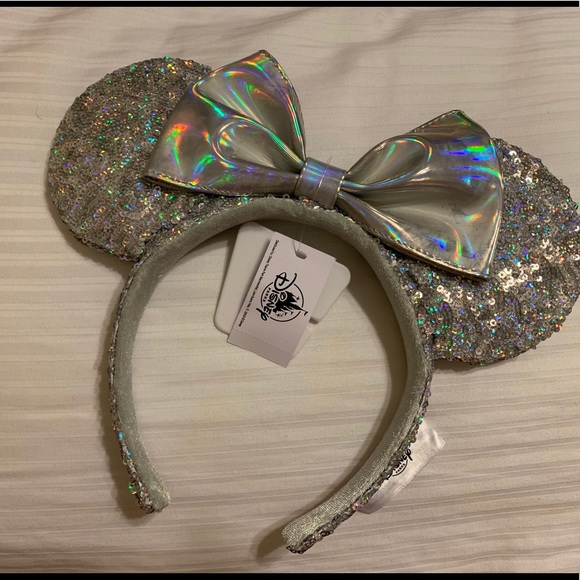 Disney Accessories - Disney parks minnie holographic ears
